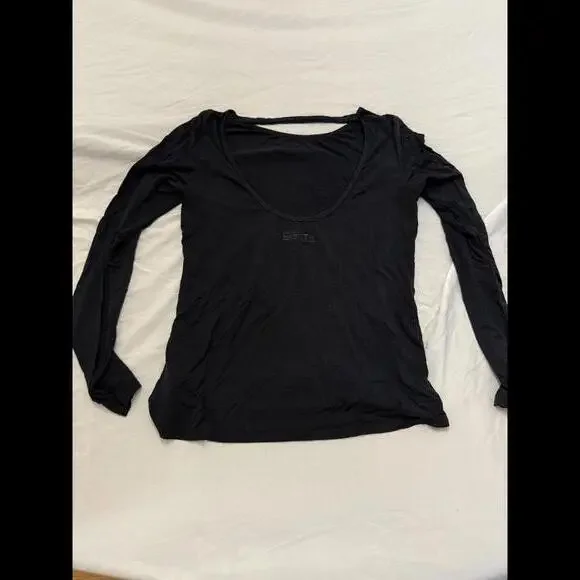 Alphalete Essential Black Long Sleeve Top - Size M - Picture 2 of 3